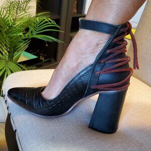 Freebird Soldout Online Jillian Black Croc Heels size 9